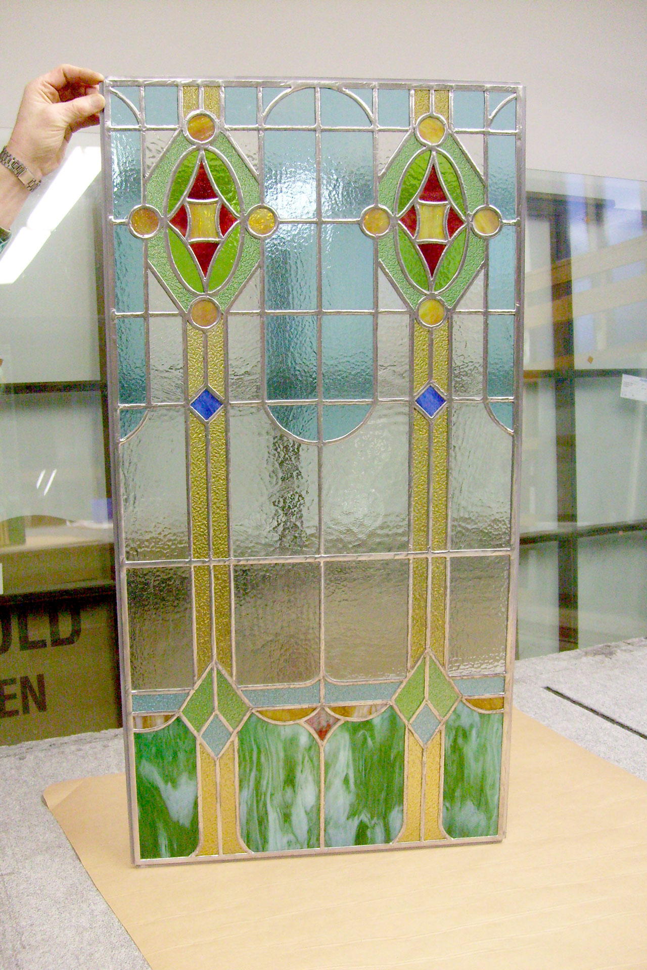 Glas & Design "Diamant" e.G. - Ganzglasanlagen / Ganzglastüren, Ganzglasduschen, Allgemeine Glasarbeiten, Sandstrahldesign, Blei- und Dekobleiverglasung und Reparaturverglasung